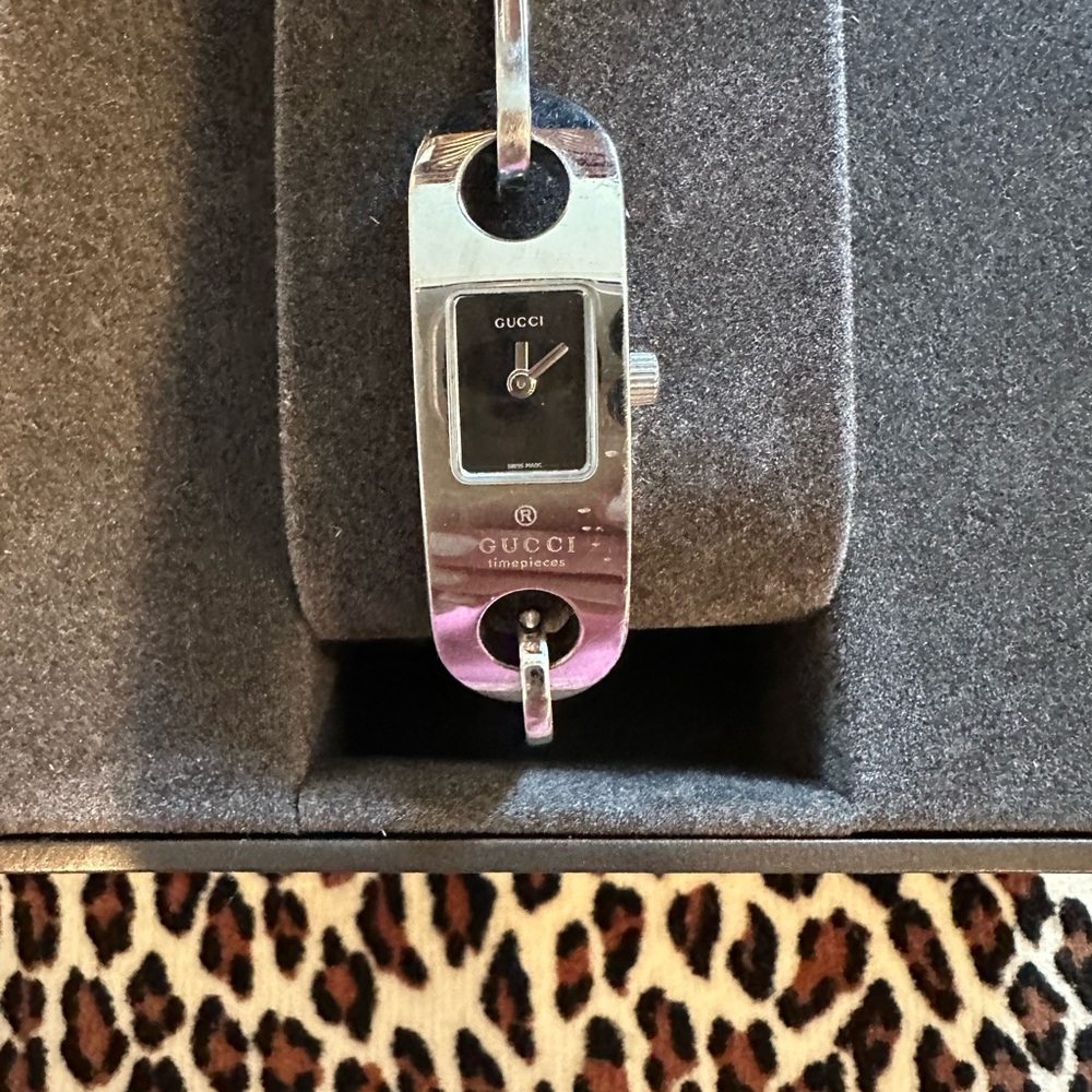 Gucci 6100L Stainless Steel Watch
